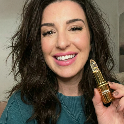 Areliaa customer Laura